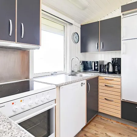 6 Person In Lokken Vakantiehuis Nørre Lyngby